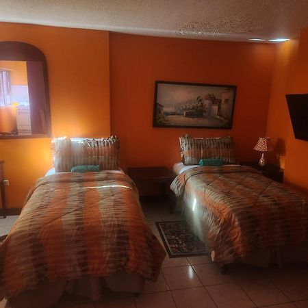 Turtle Towers Apartman Ocho Rios Kültér fotó